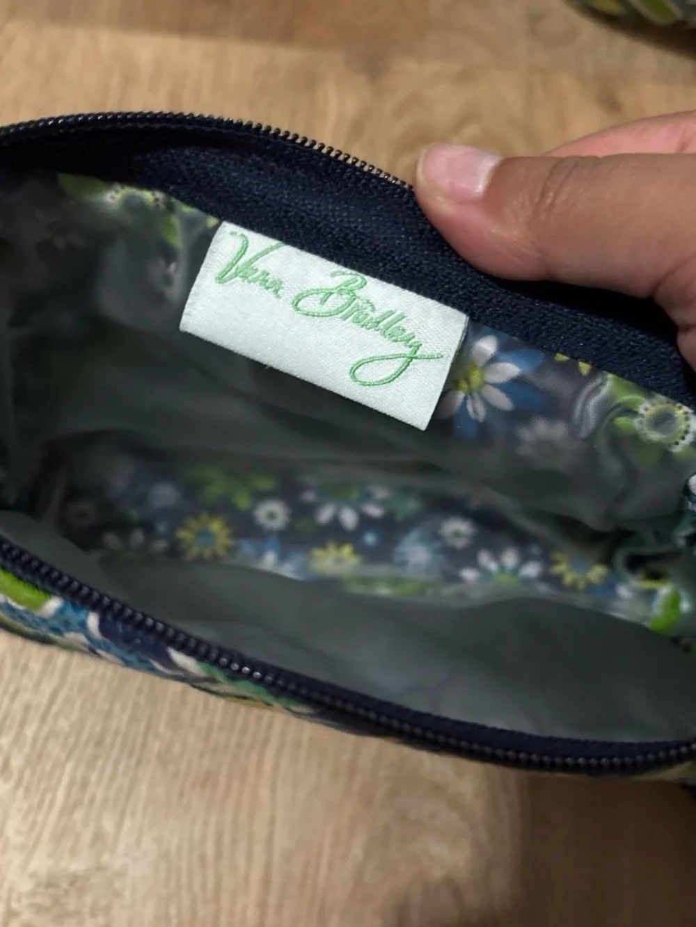 Vera Bradley Daisy Daisy 2008 Shoulder bag, makeup pouch and brush holder